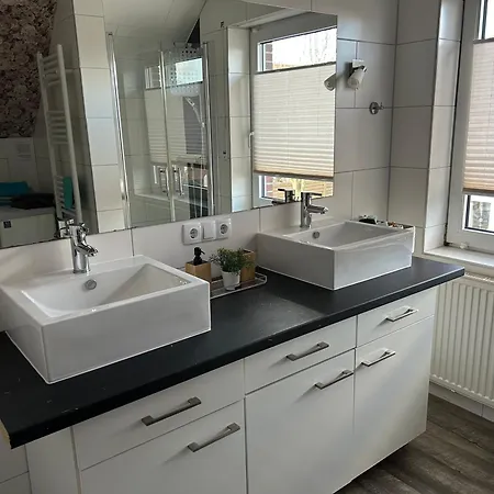 Noa 15203 Apartment